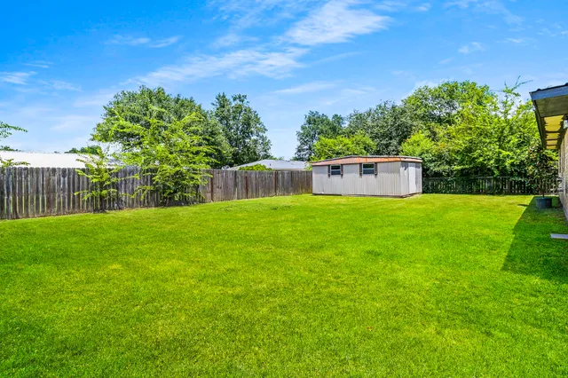 $240,000 | 108 West Viser Street, Madisonville, TX 77864