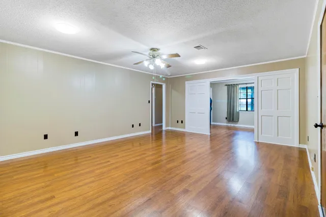 $240,000 | 108 West Viser Street, Madisonville, TX 77864