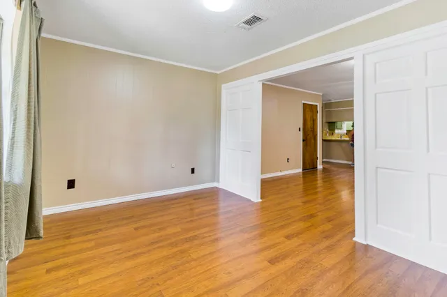 $240,000 | 108 West Viser Street, Madisonville, TX 77864