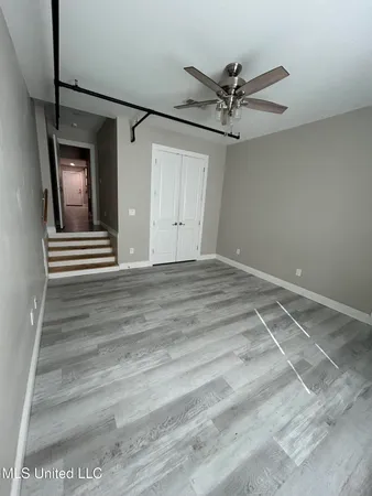 $1,300 | 902 Howard Avenue, Unit 6, Biloxi, MS 39530