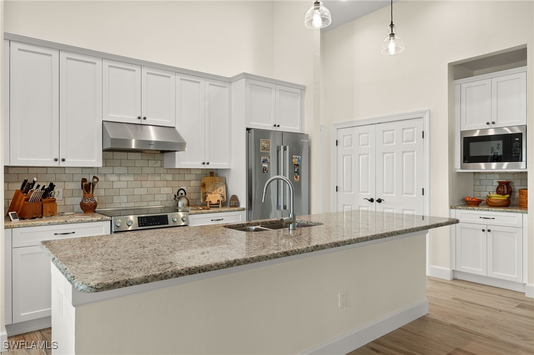 1048 Fish Crow Road Sanibel, FL 33957 - Photo 8 of 43 Gallery Image 8