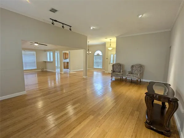 $2,800 | 6019 Mapleshade Lane, Dallas, TX 75252