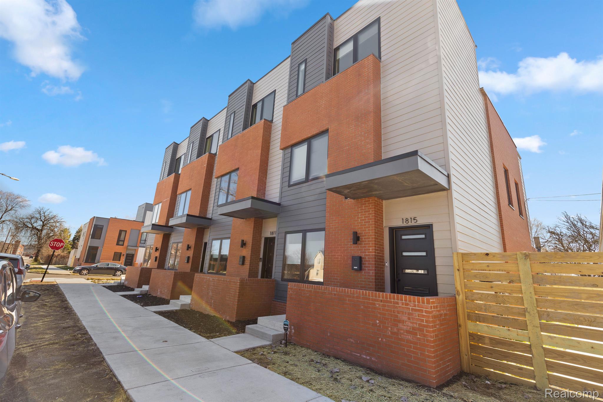 1807 Perry Street, Unit 10 Detroit, MI 48216 - Photo 36 of 38 Gallery Image 36