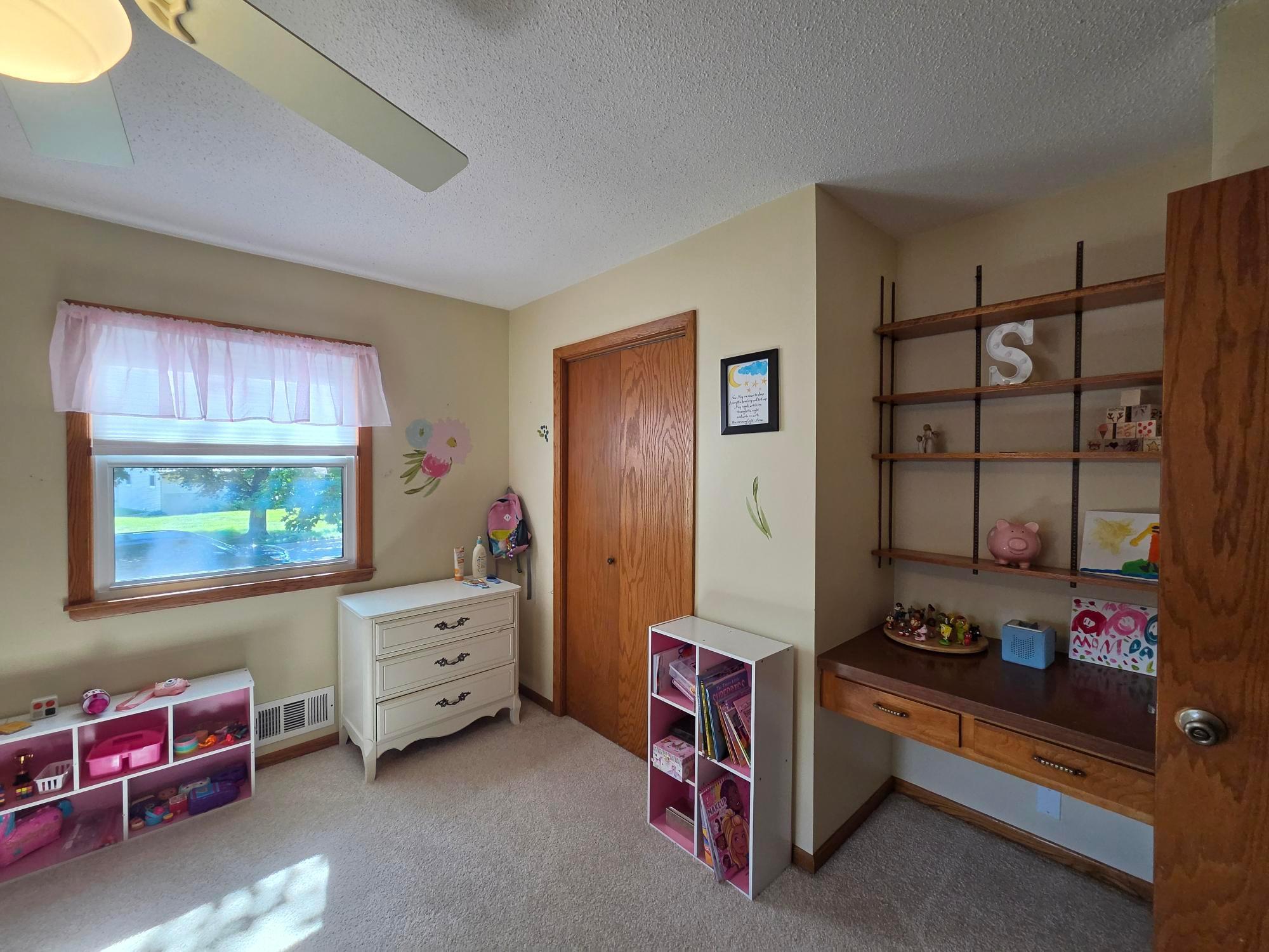 411 Ridge Road Albert Lea, MN 56007 - Photo 30 of 46
