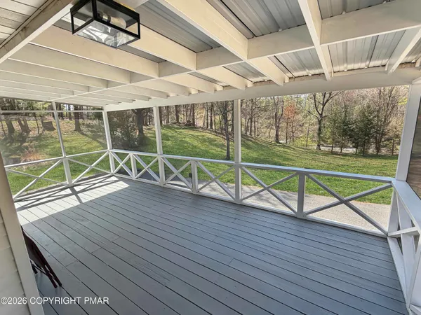 $2,850 | 308 Hemlock Lane, Stroudsburg, PA 18360