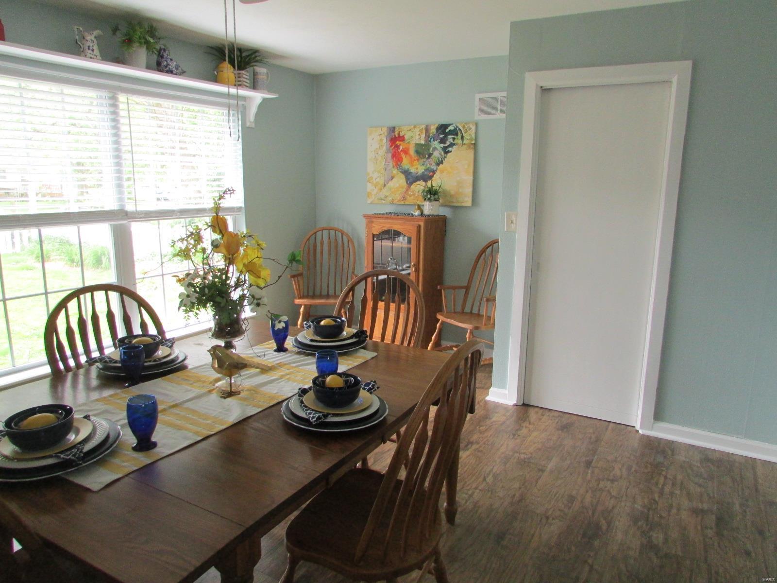202 Doerr Street Roxana, IL 62084 - Photo 20 of 57