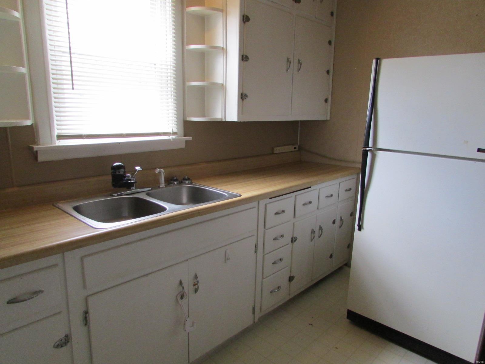 202 Doerr Street Roxana, IL 62084 - Photo 38 of 57