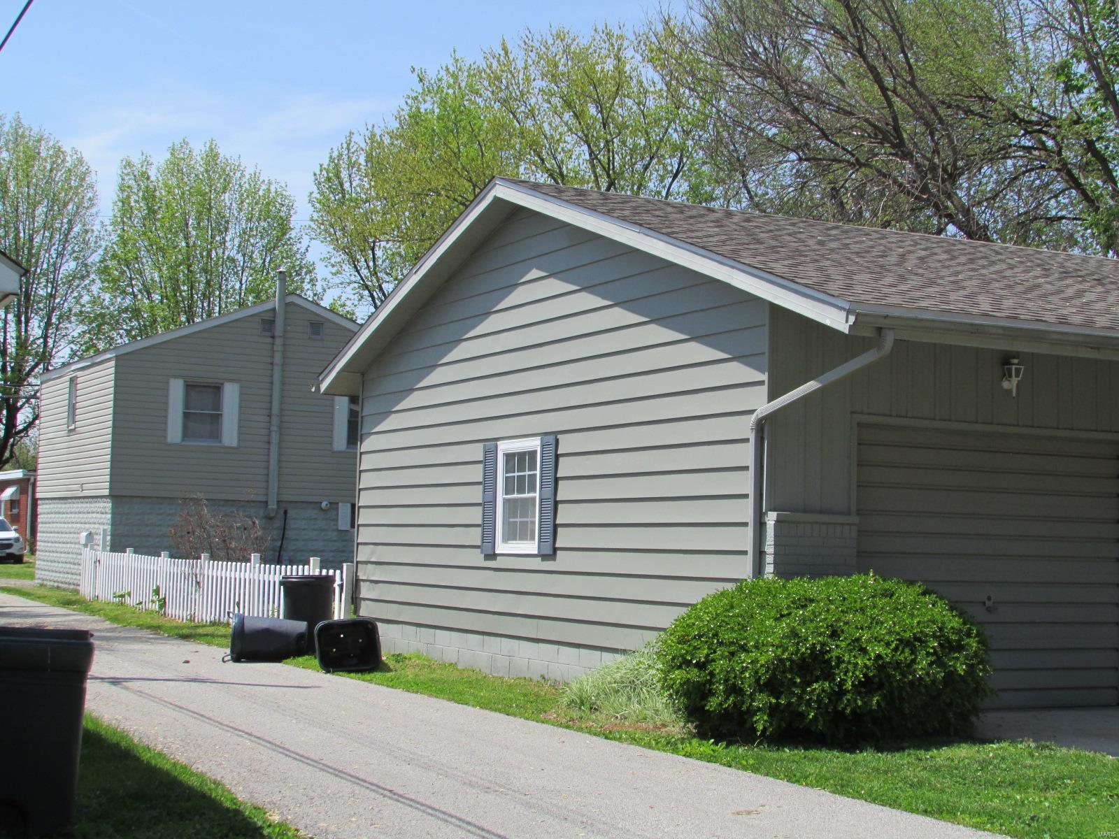 202 Doerr Street Roxana, IL 62084 - Photo 53 of 57