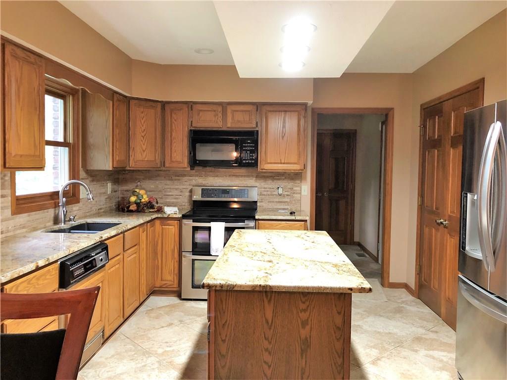 8920 Promontory Road Indianapolis, IN 46236 - Photo 7 of 29 Gallery Image 7