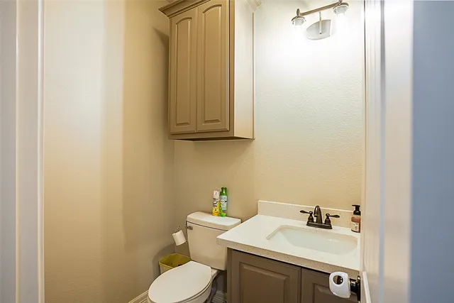 $332,000 | 7495 Broussard Road, Beaumont, TX 77713