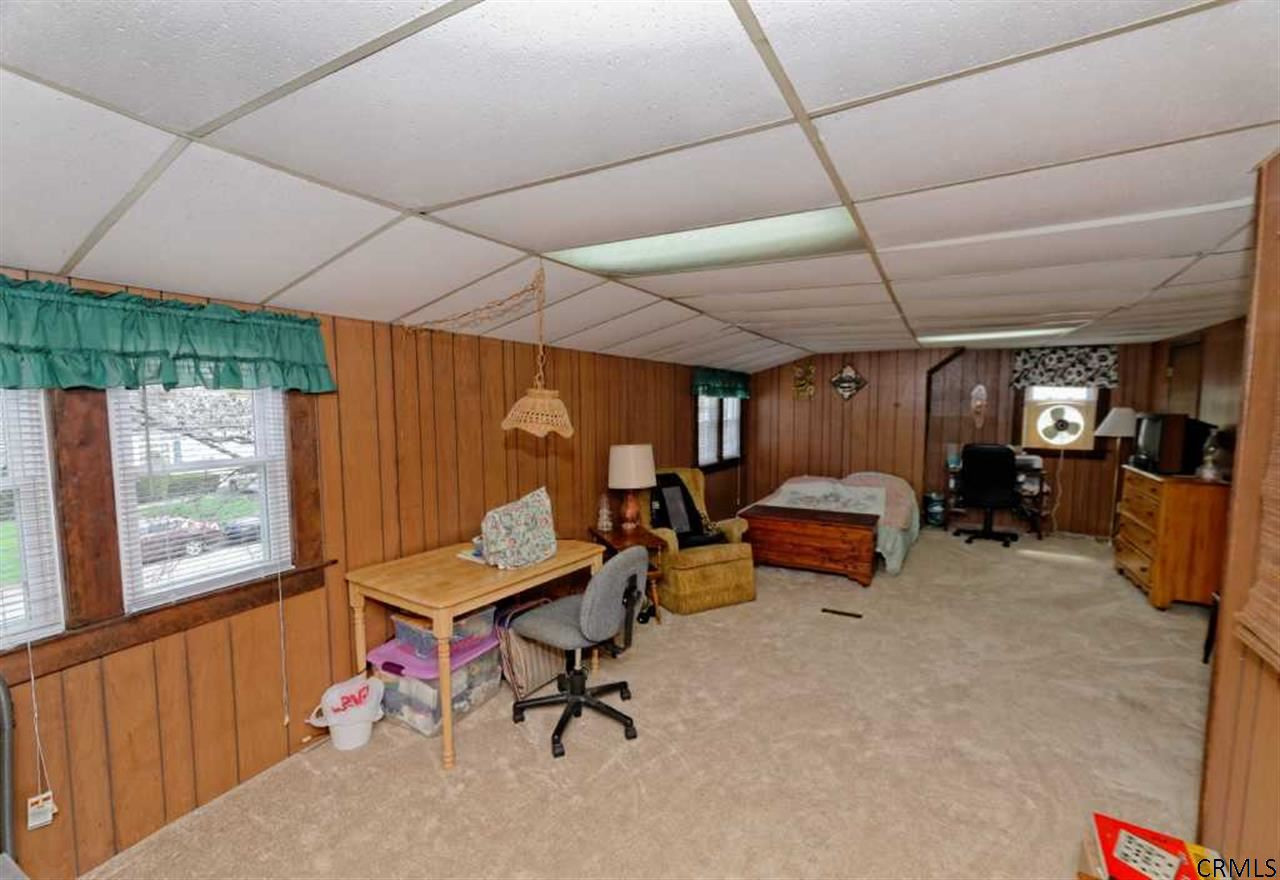 315 Sullivan Road Schenectady, NY 12304 - Photo 17 of 25 Photo 17