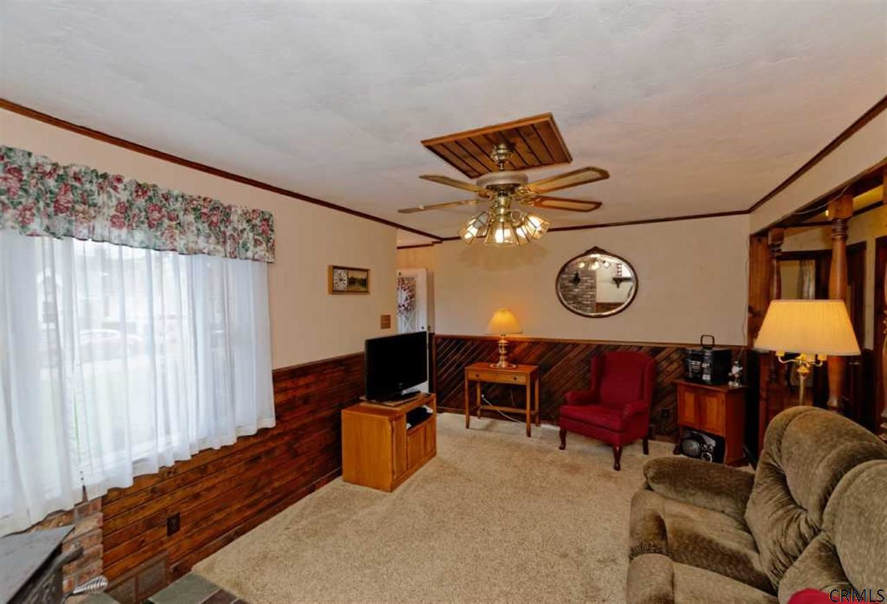 315 Sullivan Road Schenectady, NY 12304 - Photo 7 of 25 Photo 7