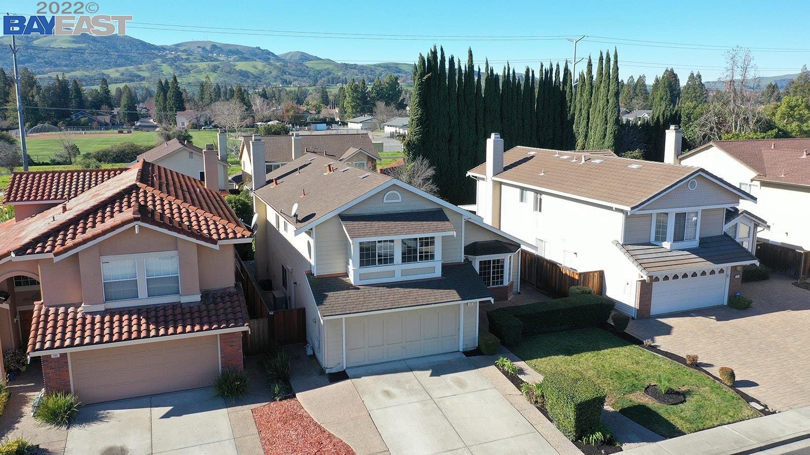 115 Fallbury Court San Ramon, CA 94583 - Photo 1 of 1 a front view of a house with a yard