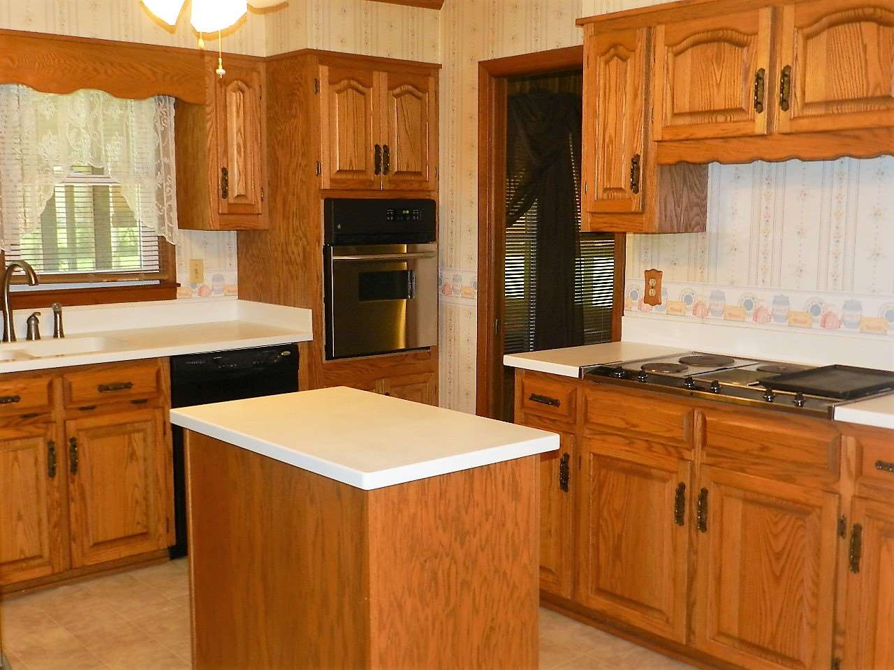 1509 West Rutledge Avenue Gaffney, SC 29341 - Photo 7 of 22