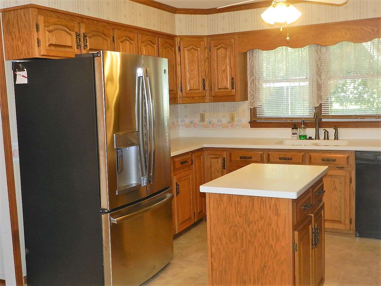 1509 West Rutledge Avenue Gaffney, SC 29341 - Photo 8 of 22