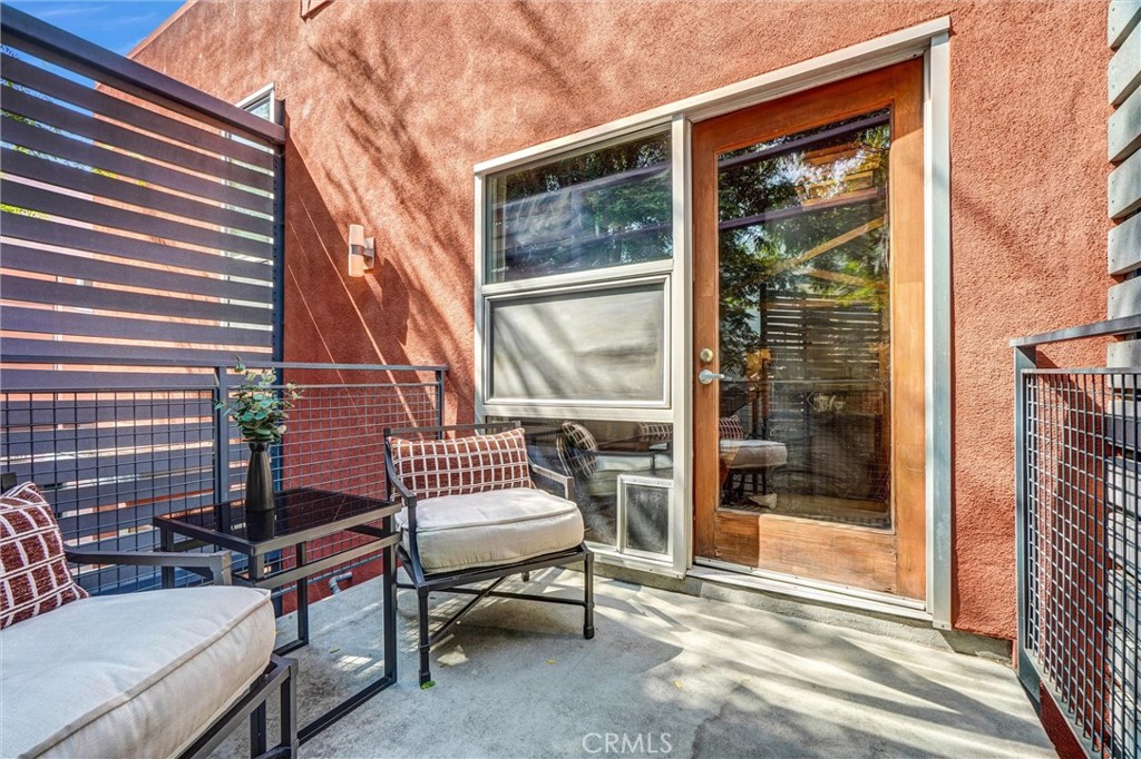 849 Pine Avenue, Unit C Long Beach, CA 90813 - Photo 45 of 63 a outdoor view with a sitting space