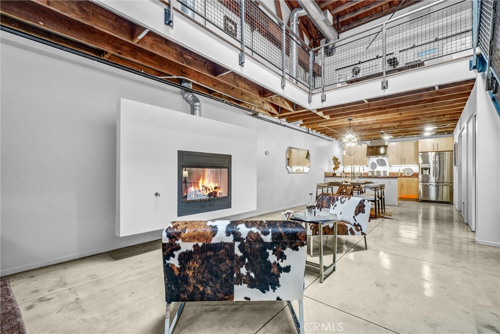 849 Pine Avenue, Unit C Long Beach, CA 90813 - Photo 8 of 63 a living room with furniture