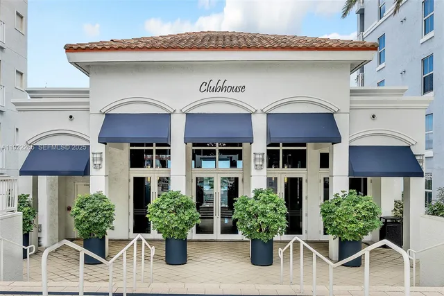 $499,990 | 255 Evernia Street, Unit 1421, West Palm Beach, FL 33401