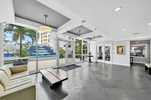 $499,990 | 255 Evernia Street, Unit 1421, West Palm Beach, FL 33401