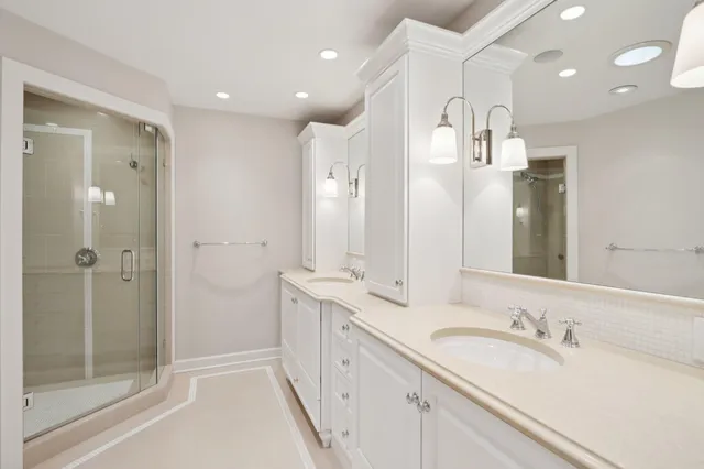 $615,000 | N14-w30154 High Ridge Road, Delafield, WI 53072