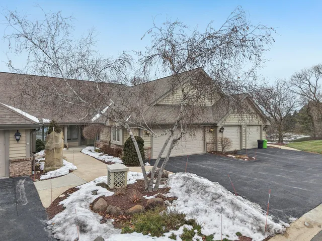 $615,000 | N14-w30154 High Ridge Road, Delafield, WI 53072
