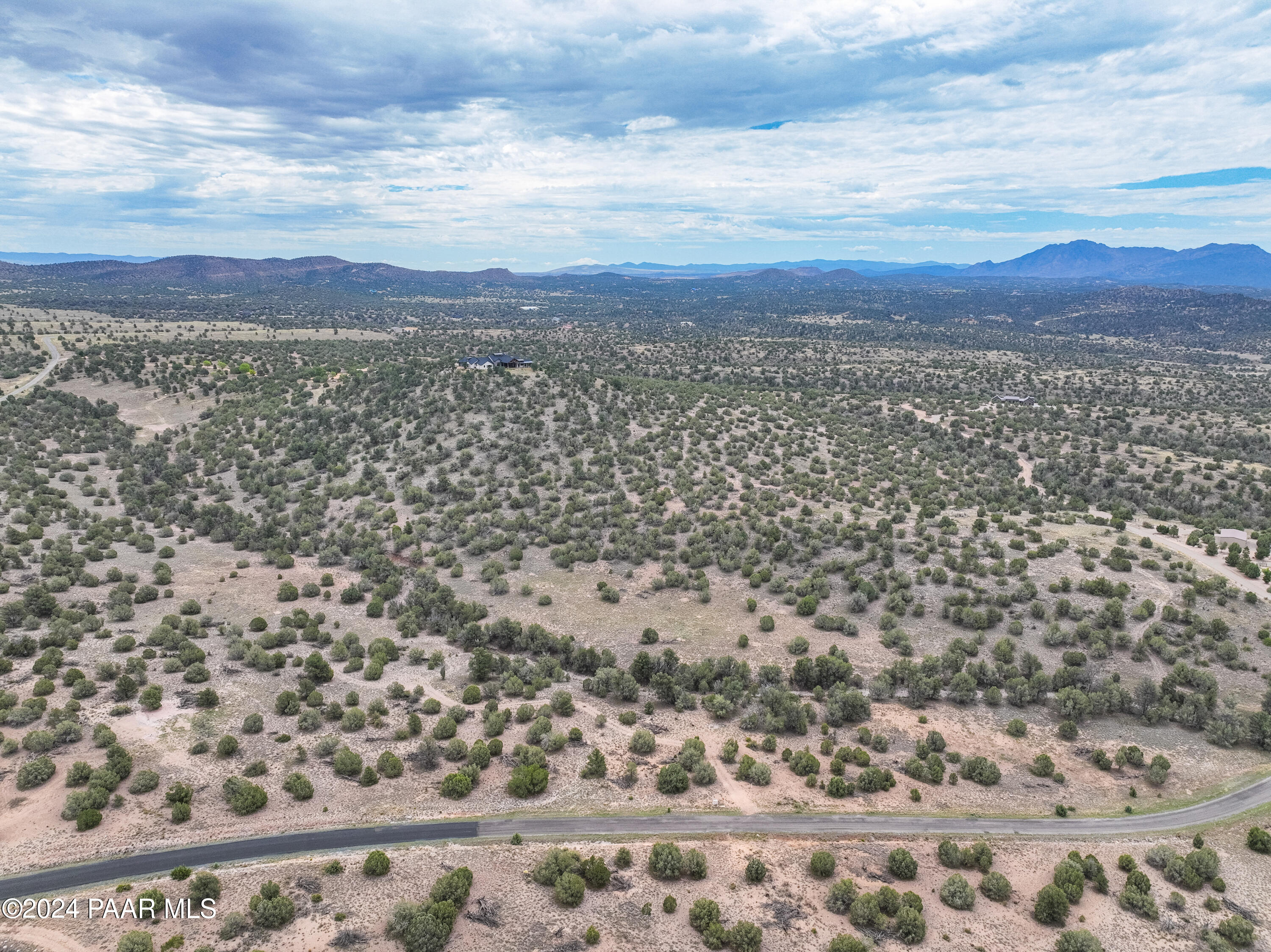 18801 Crossroads Ranch Road Prescott, AZ 86305 - Photo 9 of 37 a view of a city
