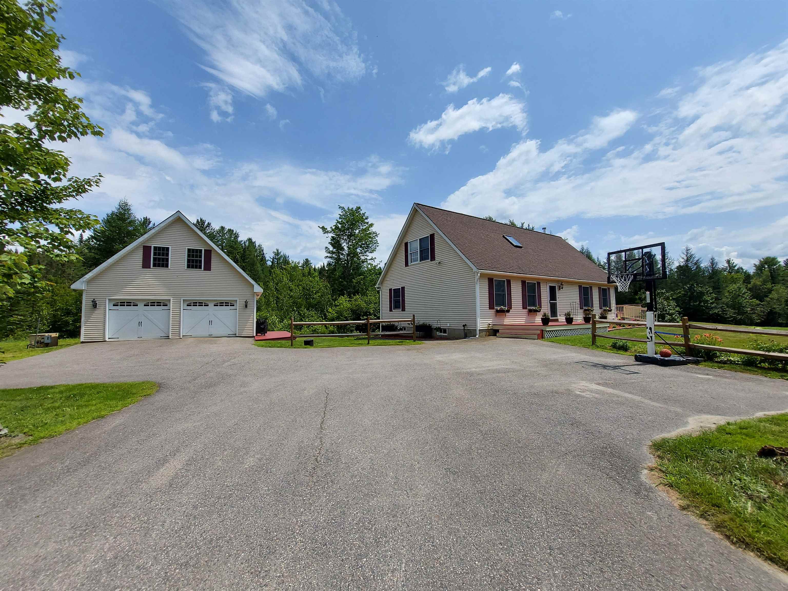 442 Blaney Road Bethlehem, NH 03574 - Photo 2 of 40 Gallery Image 2