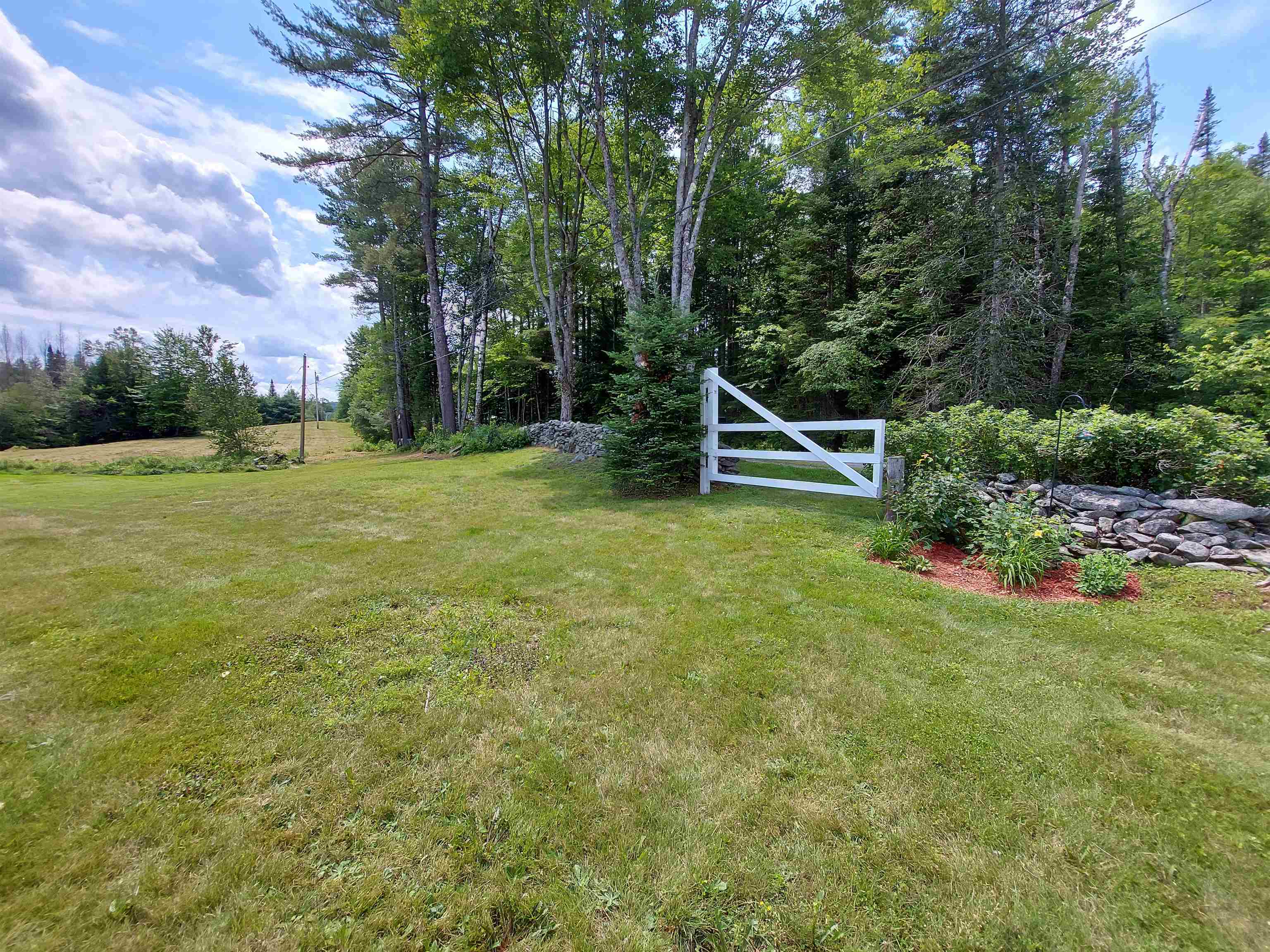 442 Blaney Road Bethlehem, NH 03574 - Photo 4 of 40 Gallery Image 4