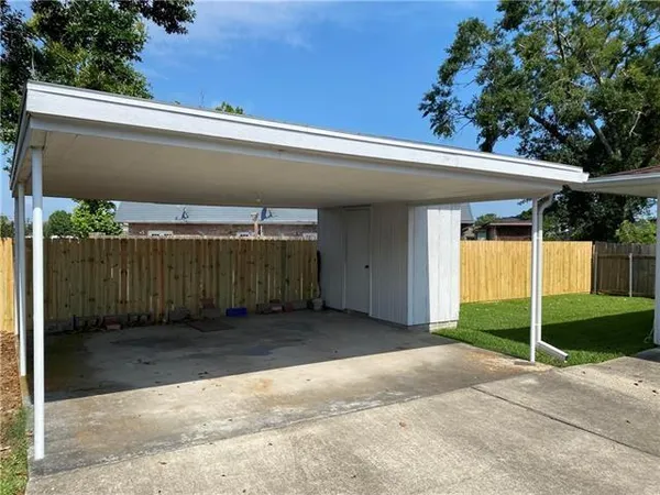 $2,000 | 71 Lucaya Drive, Kenner, LA 70065