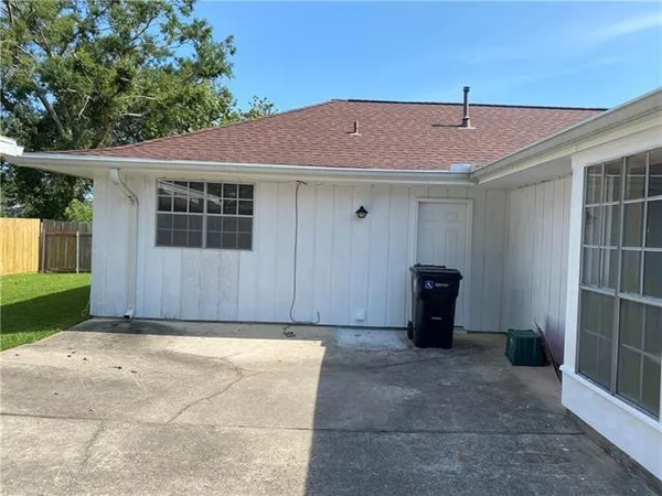 $2,000 | 71 Lucaya Drive, Kenner, LA 70065