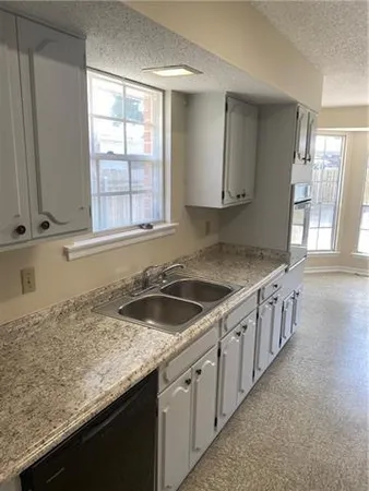 $2,000 | 71 Lucaya Drive, Kenner, LA 70065