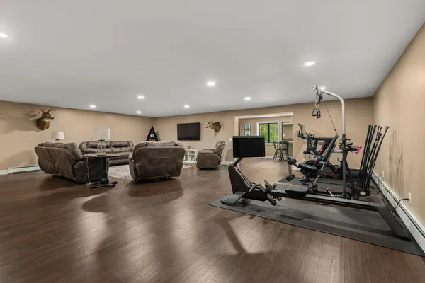 $1,599,900 | 10 Lewis Road, Kittery, ME 03904