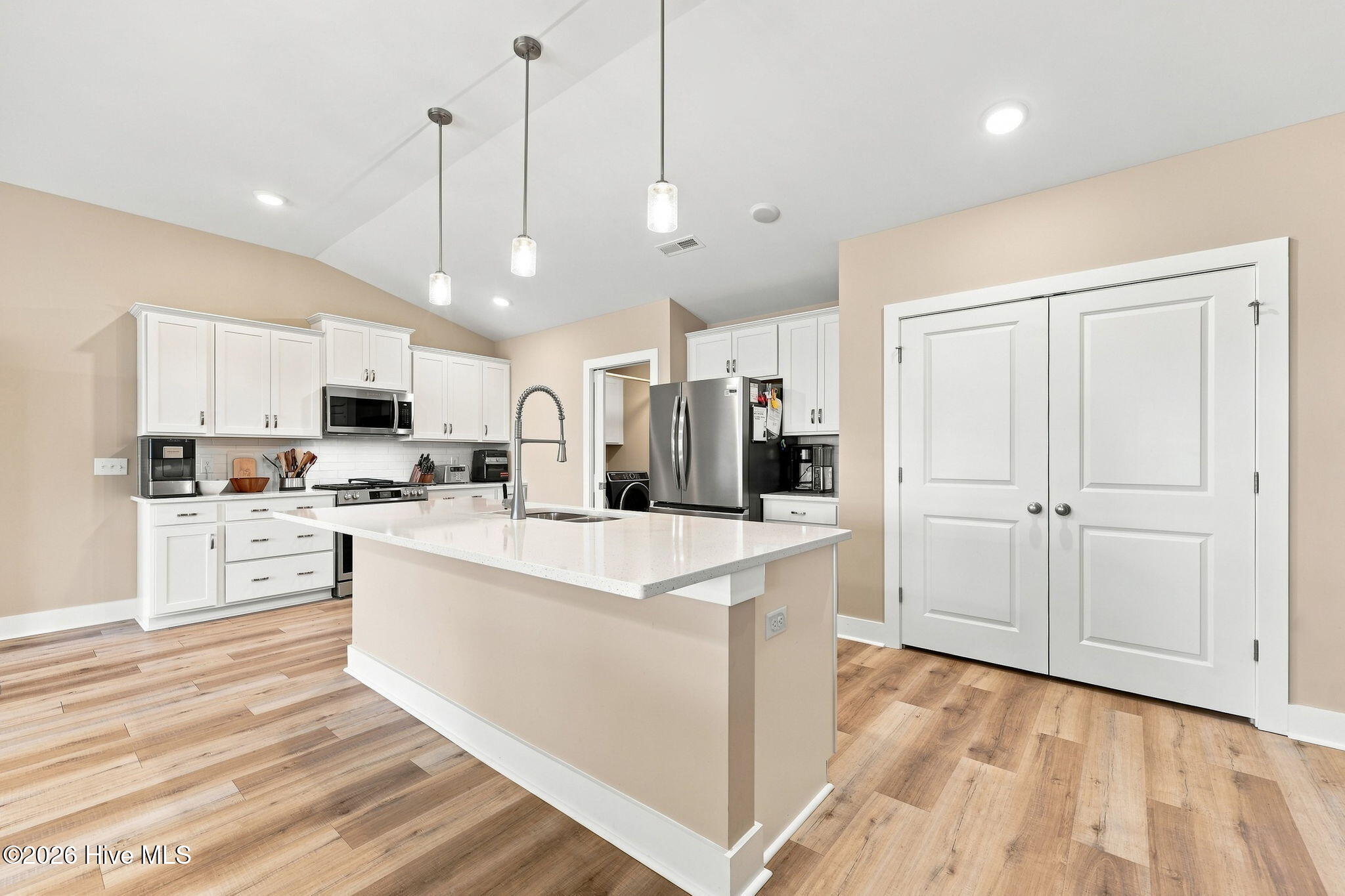 1504 Mainsail Road Morehead City, NC 28557 - Photo 9 of 68 Gallery Image 9