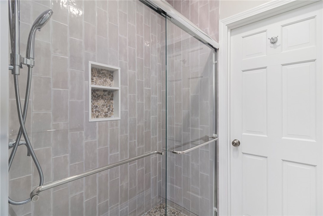 53 River Run Middletown, RI 02842 - Photo 29 of 33