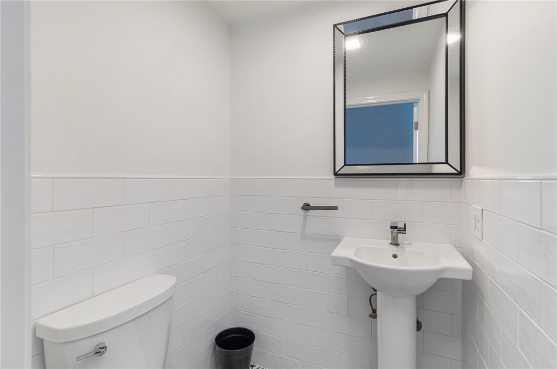 53 River Run Middletown, RI 02842 - Photo 30 of 33