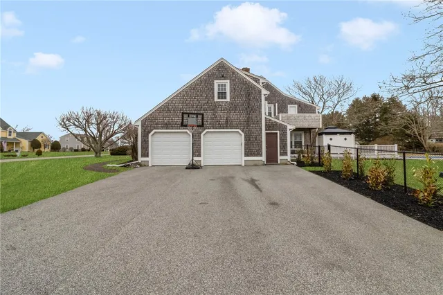 $3,500 | 53 River Run, Middletown, RI 02842