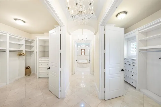 walk in closet