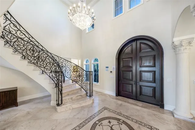 a view of entryway with a front door