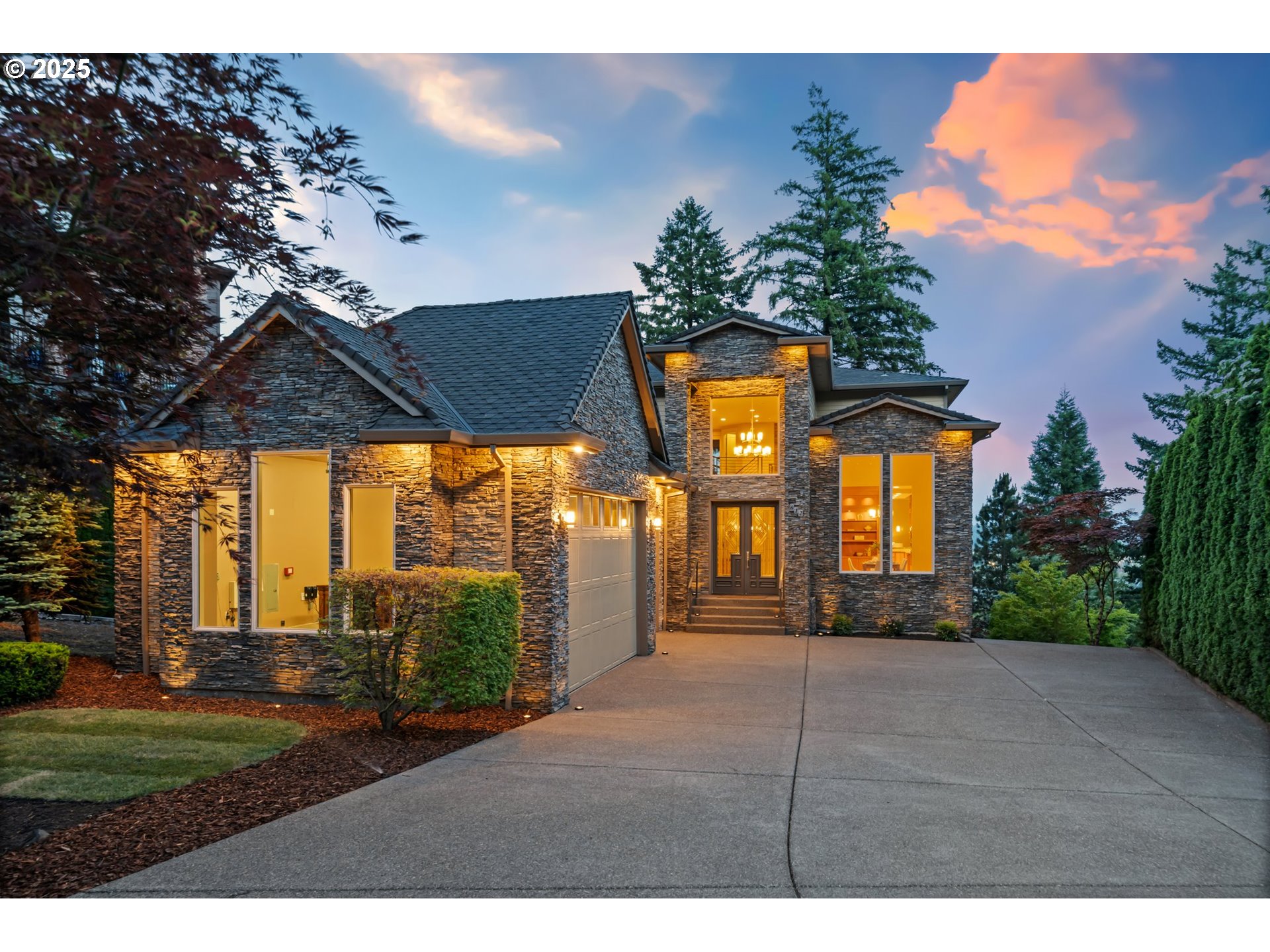 612 Northwest Valley Street Camas, WA 98607 - Photo 1 of 46 Gallery Image 1