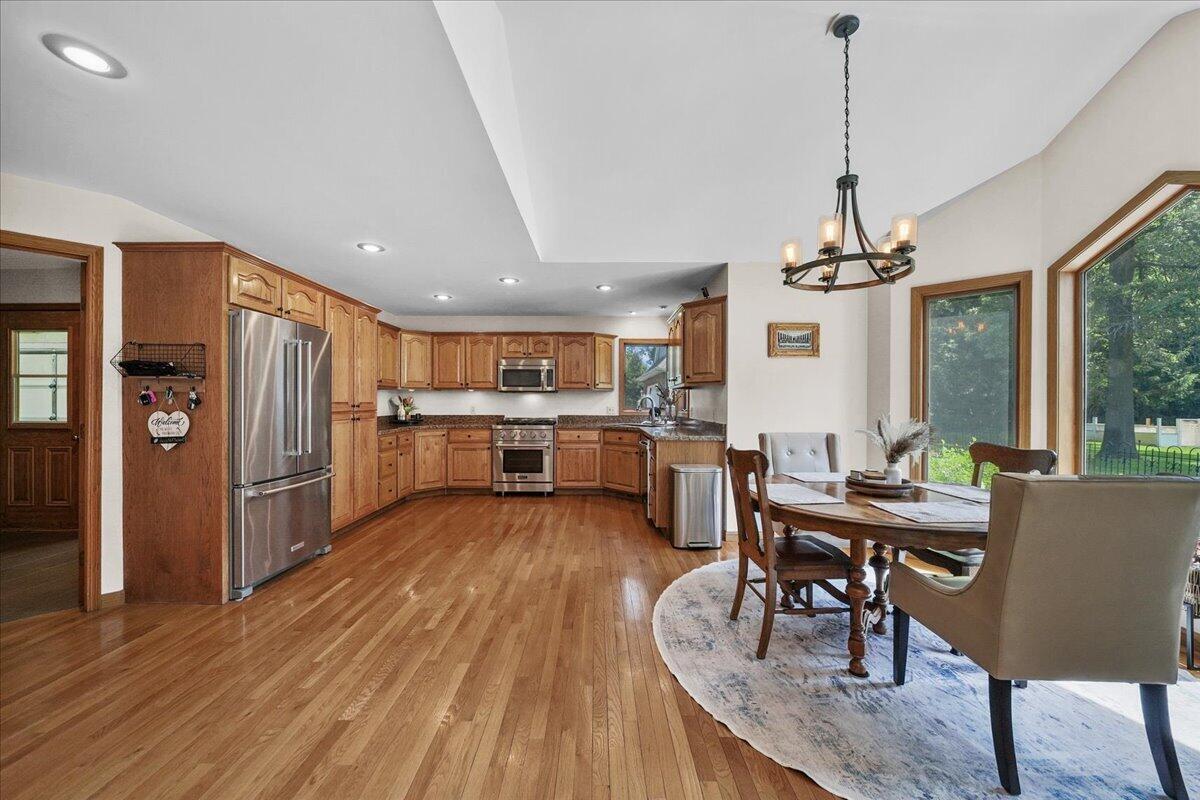 8835 South Lilac Street Demotte, IN 46310 - Photo 11 of 42 1200x800