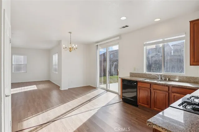 $429,000 | 13971 Jockey Lane, Victorville, CA 92394