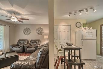 5777 Huntsport Road St. Louis, MO 63129 - Photo 4 of 28
