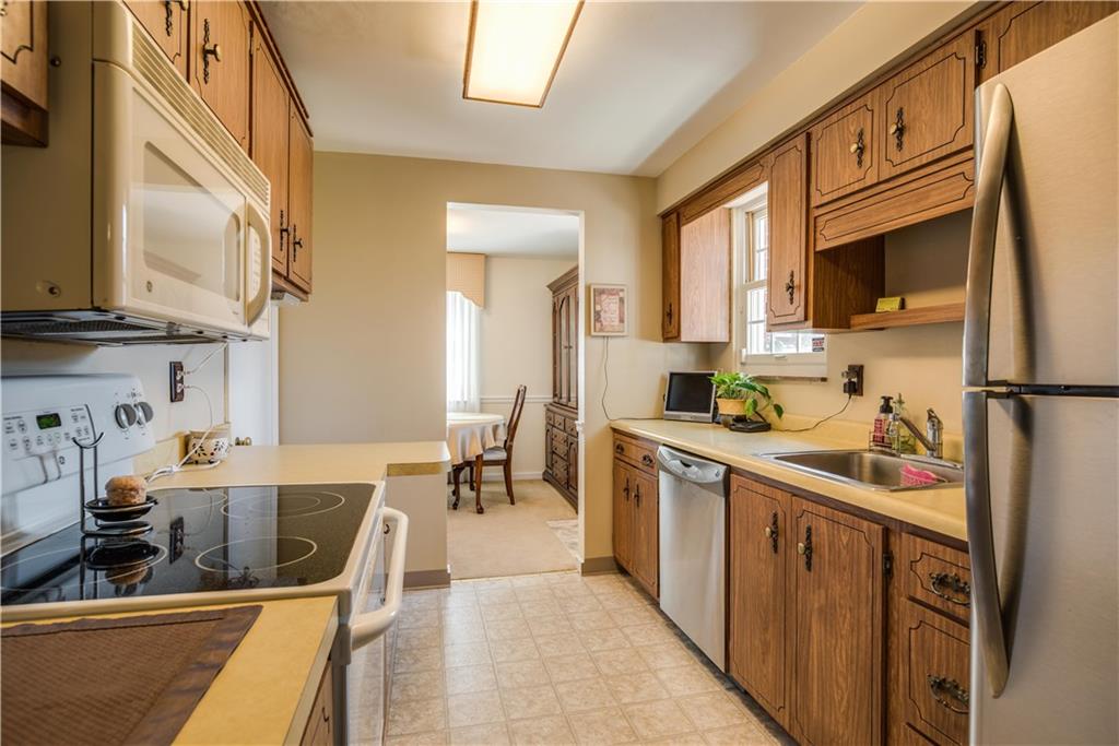 842 Rosalind Road Pittsburgh, PA 15237 - Photo 8 of 21 Gallery Image 8