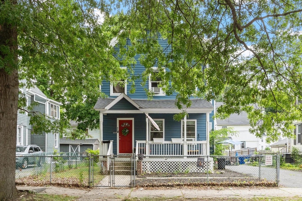 85 Montrose Street Springfield, MA 01109 - Photo 2 of 39