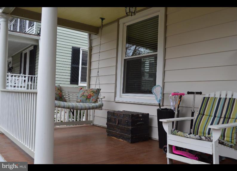 628 St Johns Road Baltimore, MD 21210 - Photo 2 of 29 Gracious Front Porch w/ Swing!
