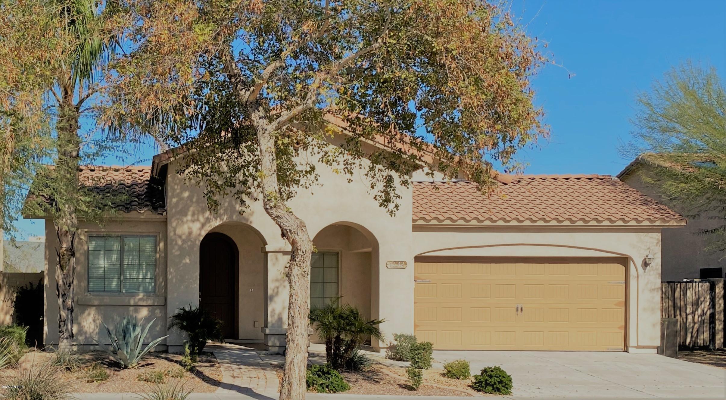 1532 East Apollo Road Phoenix, AZ 85042 - Photo 1 of 31 IMG-0100