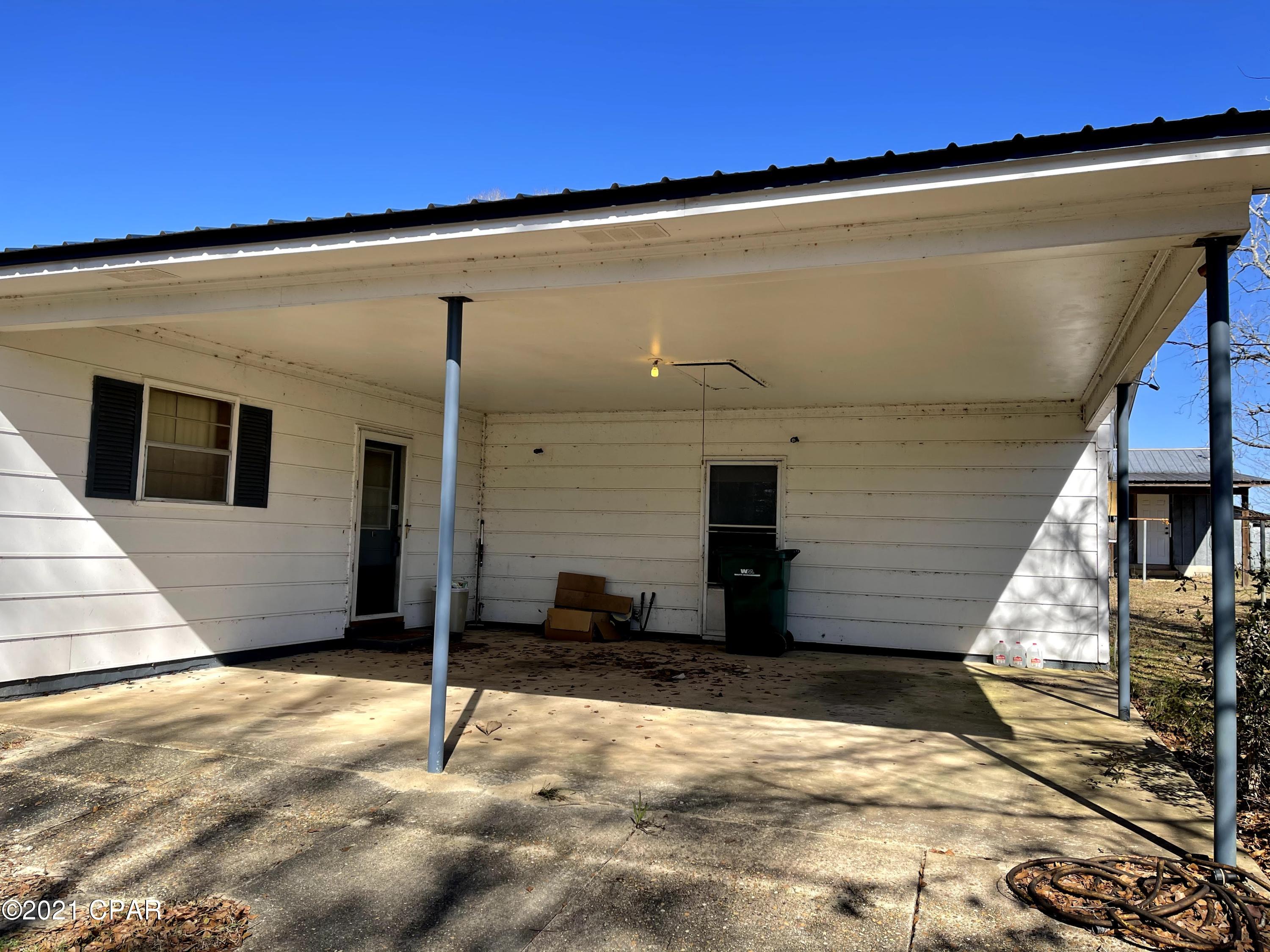 1726 Clayton Road Chipley, FL 32428 - Photo 3 of 47