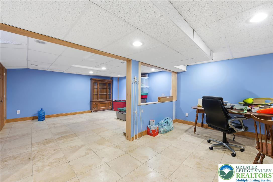 6688 Haasadahl Road Allentown, PA 18106 - Photo 27 of 34 a view of a room with gym equipment