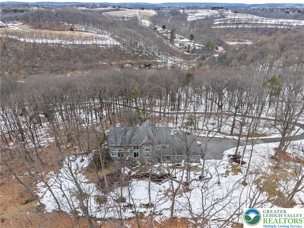 6688 Haasadahl Road Allentown, PA 18106 - Photo 4 of 33