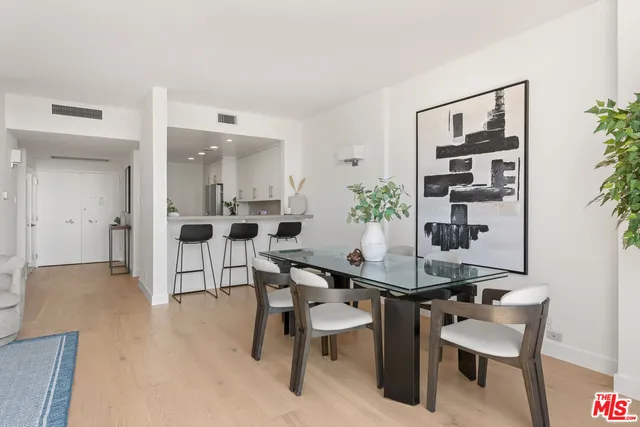 $5,000 | 8787 Shoreham Drive, Unit 109, West Hollywood, CA 90069